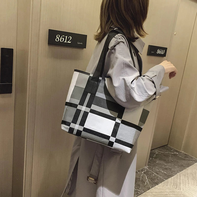 Luxury Fashion Plaid Tote