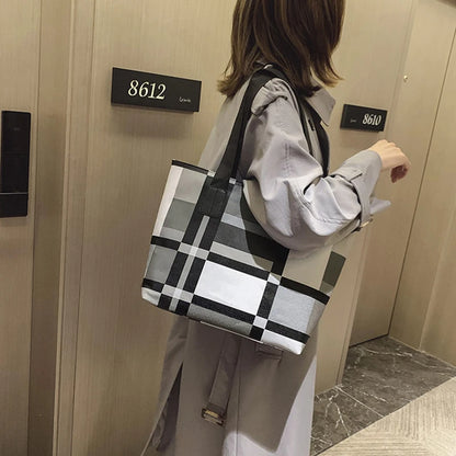 Luxury Fashion Plaid Tote