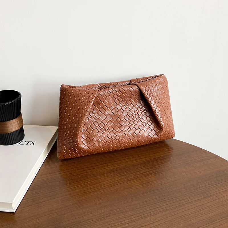 Luxury Retro Woven Handbag