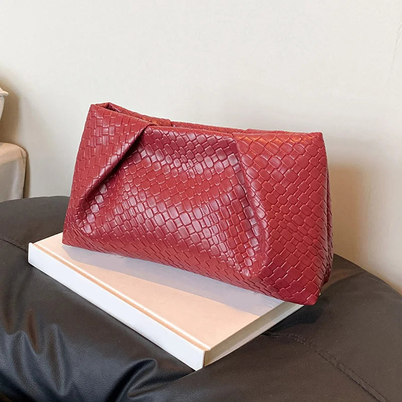 Luxury Retro Woven Handbag