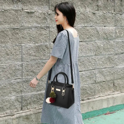 Luxury Vintage Plush Tassel Bag