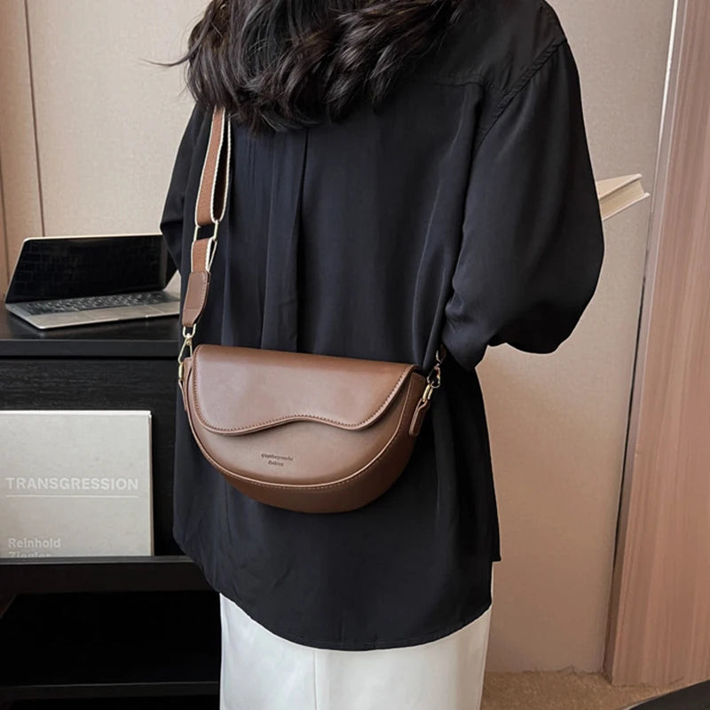 Luxury Vintage Saddle Shoulder Bag