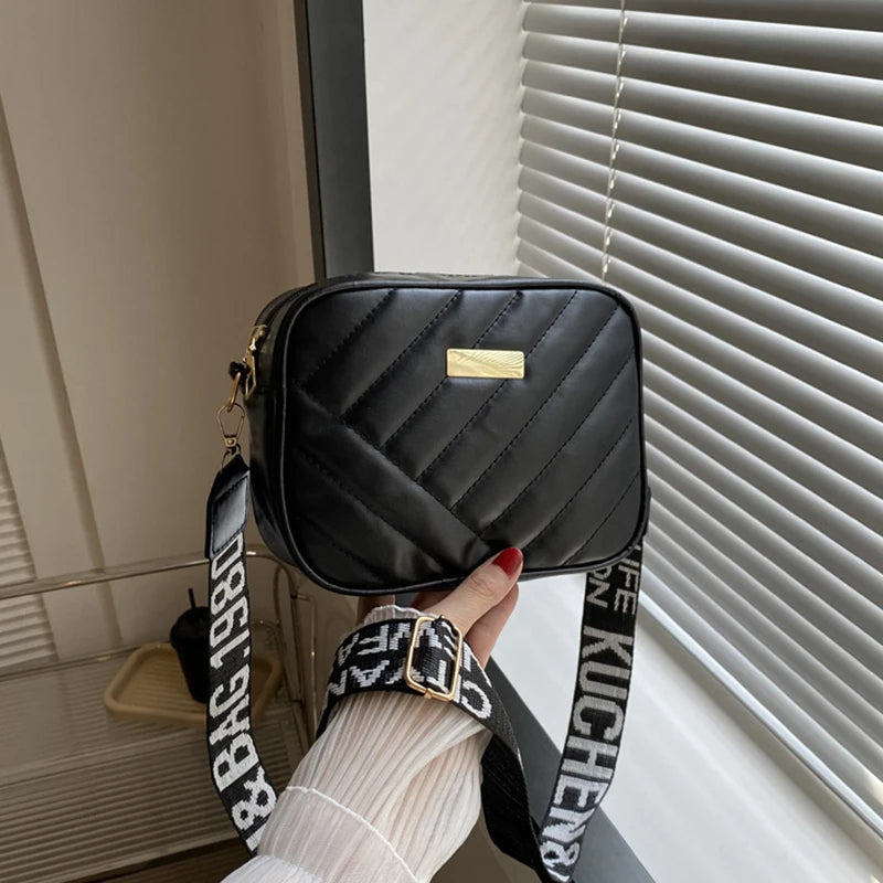 Luxury Embellished Pearl Shoulder Bag