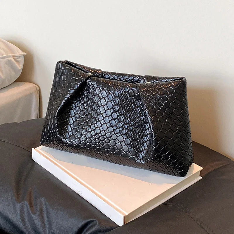 Luxury Retro Woven Handbag