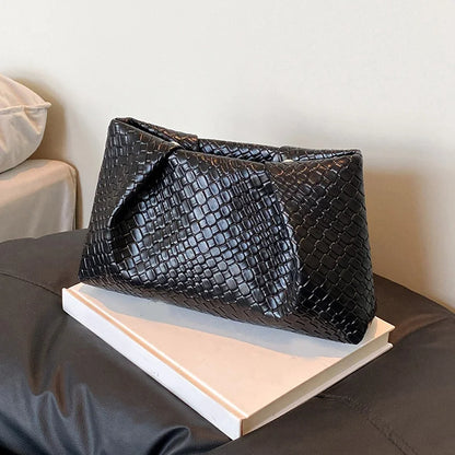 Luxury Retro Woven Handbag