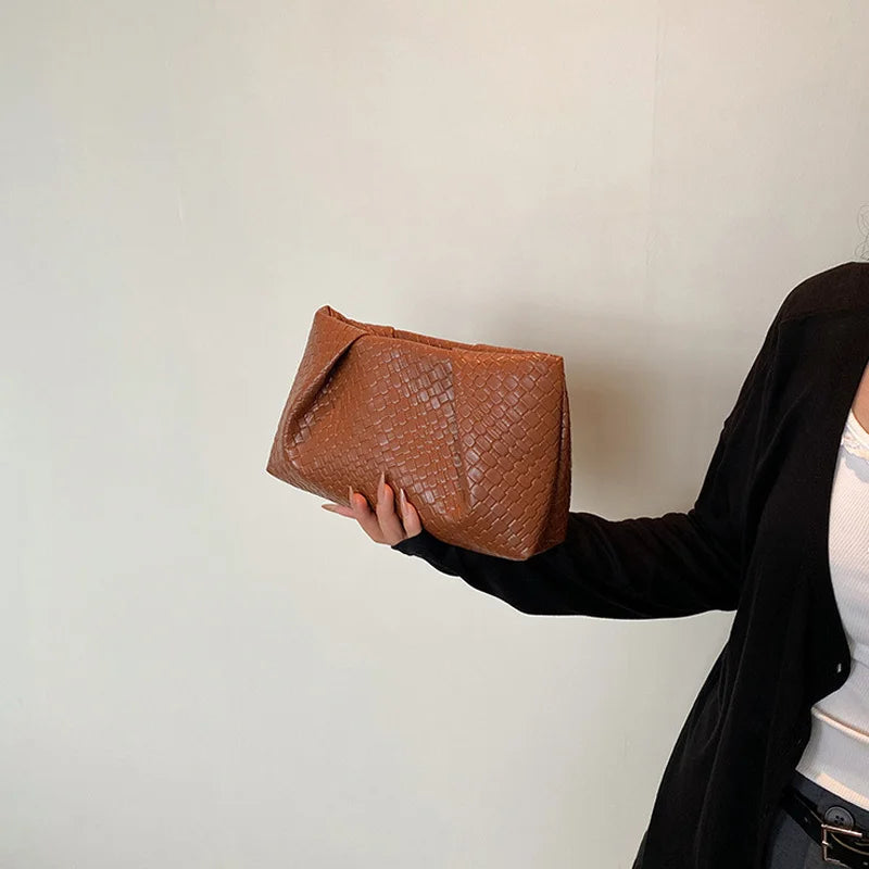 Luxury Retro Woven Handbag