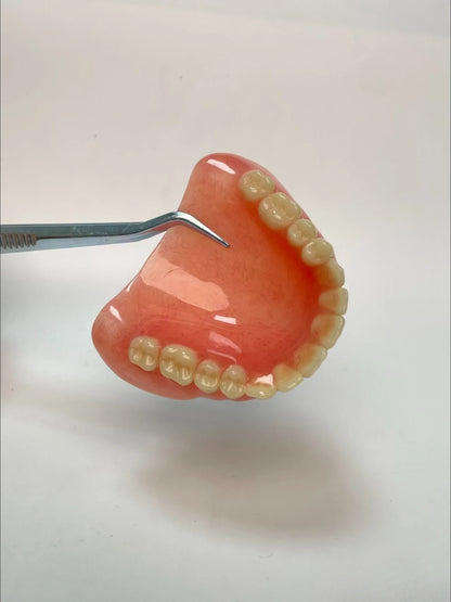 Moldable Silicone Cosmetic Teeth Set - Temporary Instant Smile Veneers