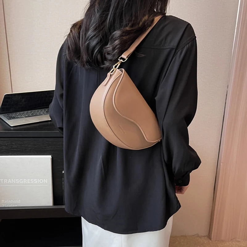 Luxury Vintage Saddle Shoulder Bag