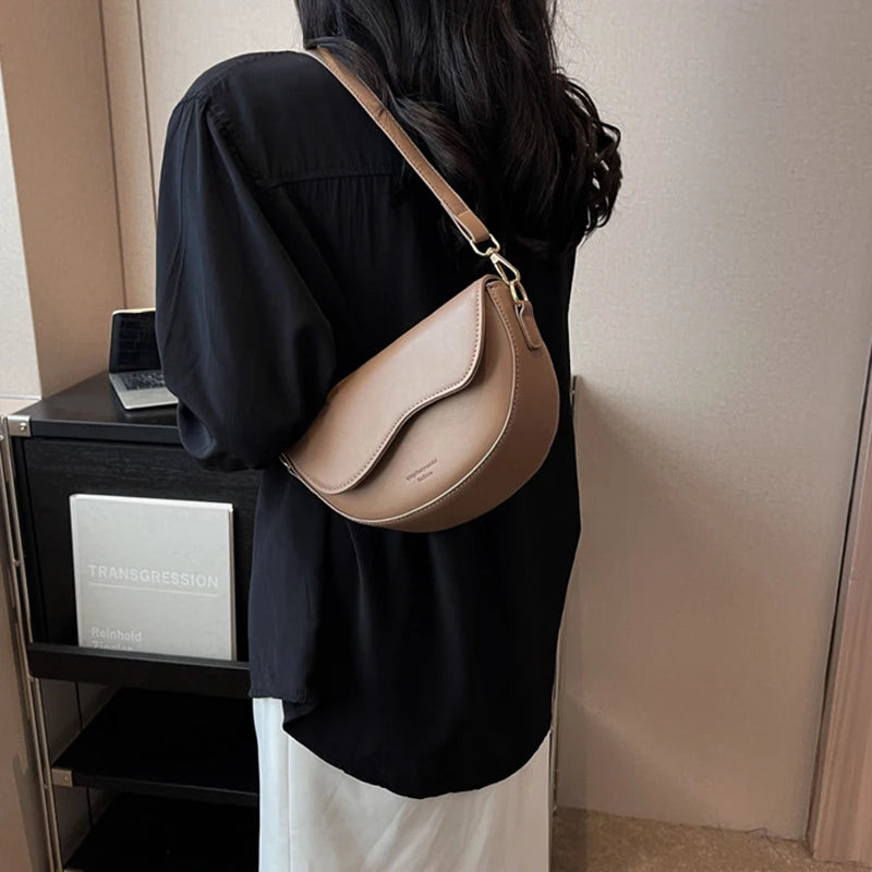 Luxury Vintage Saddle Shoulder Bag