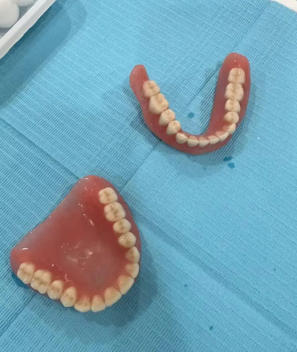 Moldable Silicone Cosmetic Teeth Set - Temporary Instant Smile Veneers