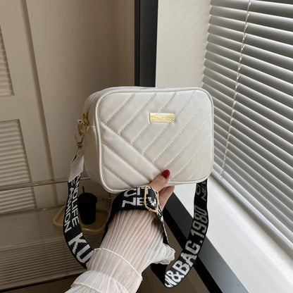 Luxury Embellished Pearl Shoulder Bag