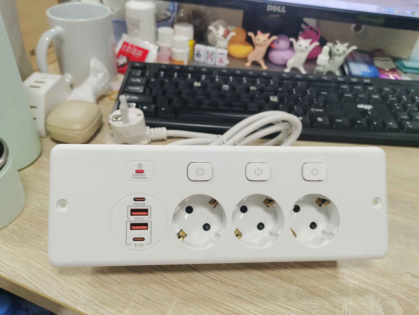 EU Desktop Power Strip with 5 AC Sockets & 4 USB Ports - 3250W Fast Charge