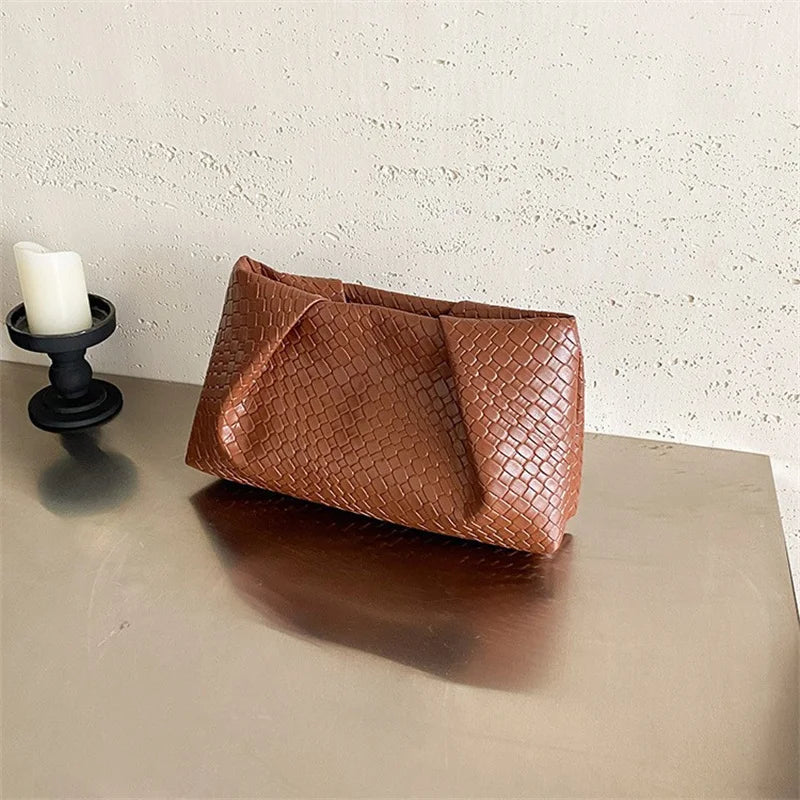 Luxury Retro Woven Handbag