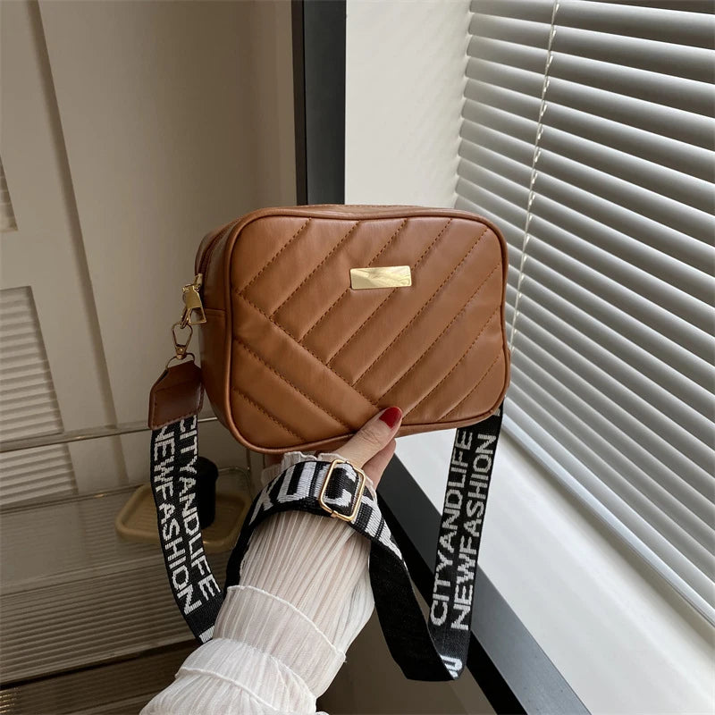 Luxury Embellished Pearl Shoulder Bag
