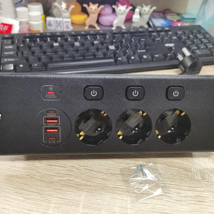 EU Desktop Power Strip with 5 AC Sockets & 4 USB Ports - 3250W Fast Charge