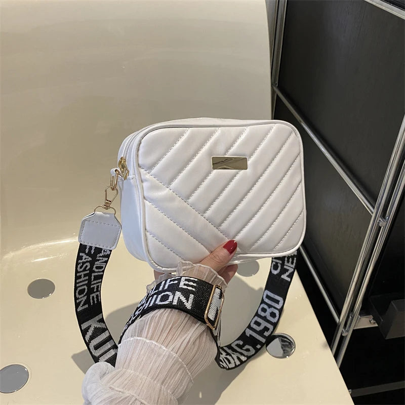 Luxury Embellished Pearl Shoulder Bag