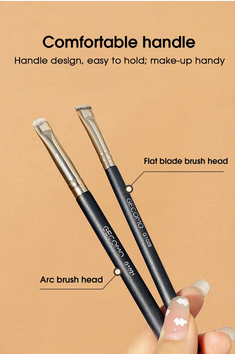 Precision Makeup Brush: Versatile Tool for Eyeliner, Brows & Eyeshadow