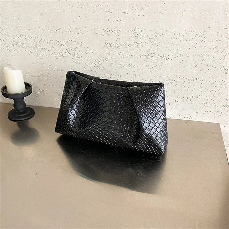 Luxury Retro Woven Handbag