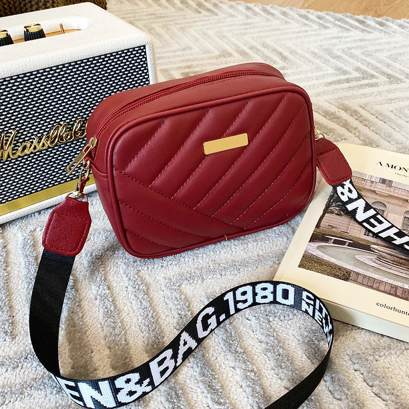 Luxury Embellished Pearl Shoulder Bag