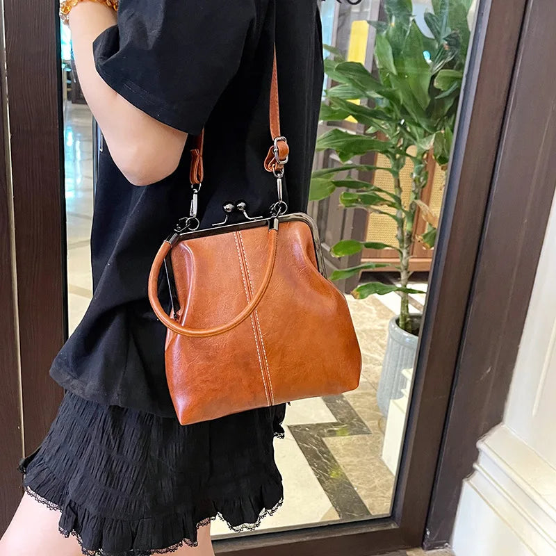 Luxury Vintage Kiss Lock Bag