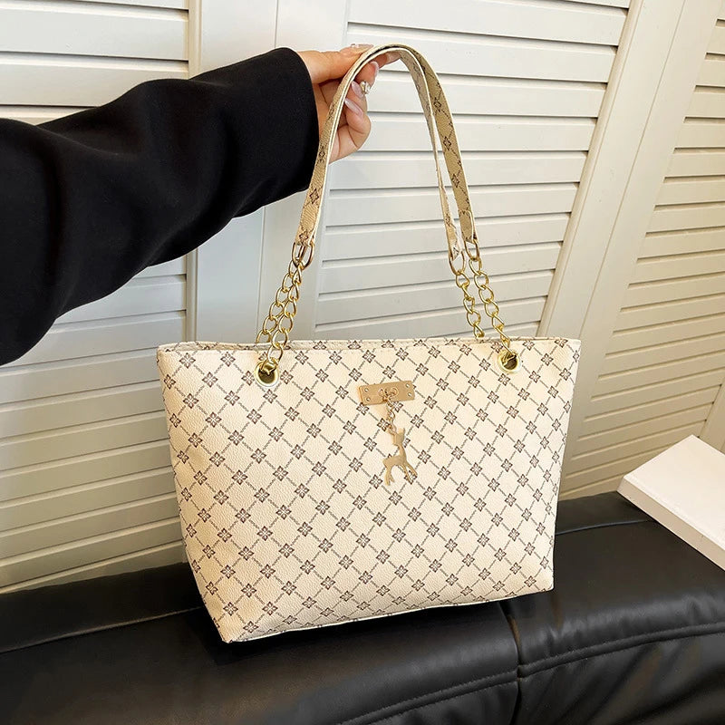 Vintage Tassel Tote